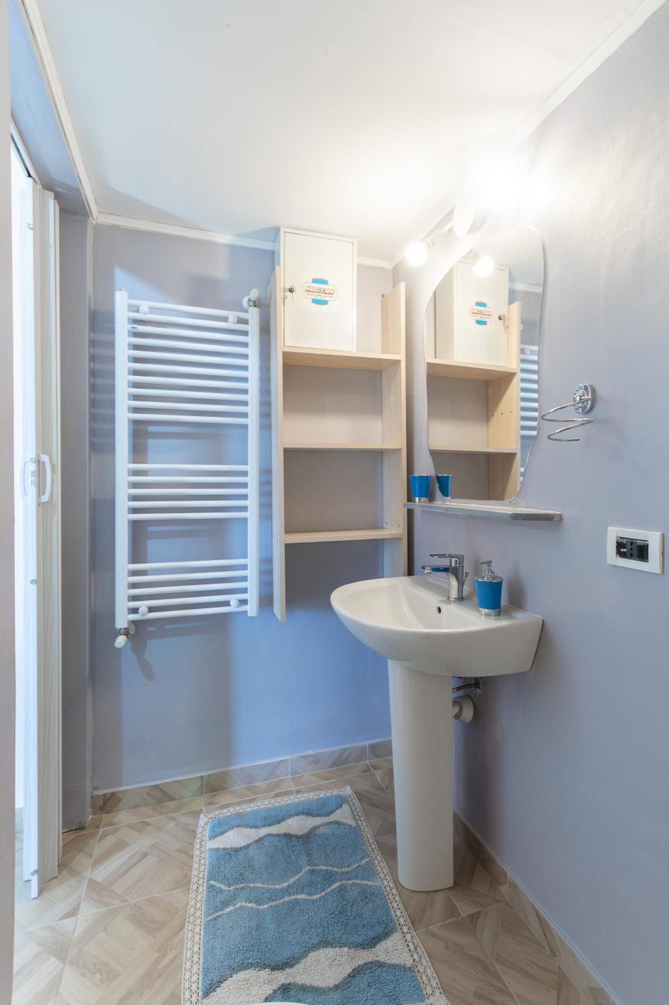 Parcheggio Gratis - 10min Aeroporto - Vista Mare Apartment